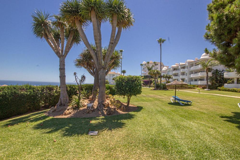 Sitio de Calahonda Wonderful 2 Bed Apartment With Stunning Sea Views מראה חיצוני תמונה
