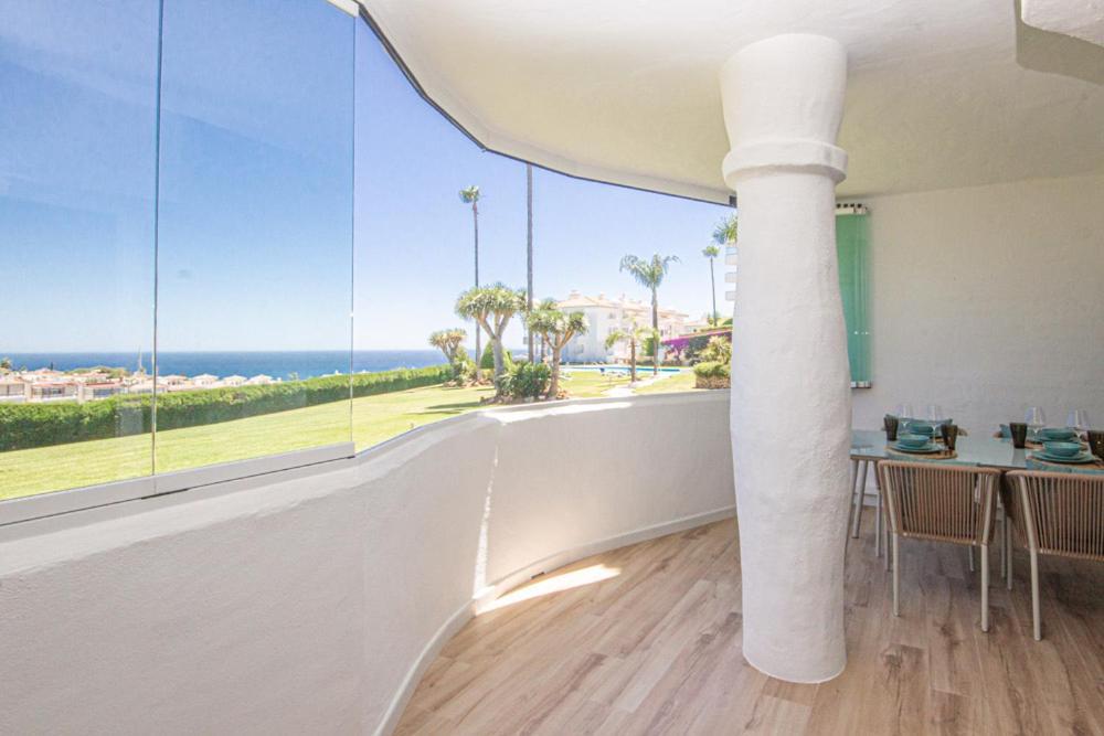 Sitio de Calahonda Wonderful 2 Bed Apartment With Stunning Sea Views מראה חיצוני תמונה